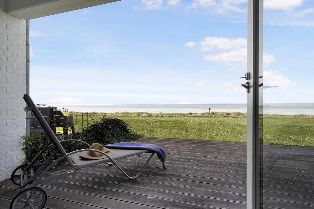 Schöne Ferienwohnung mit Blick auf Ebeltoft Bucht und nur wenige Gehminuten vom Stadtzentrum entfern... 1