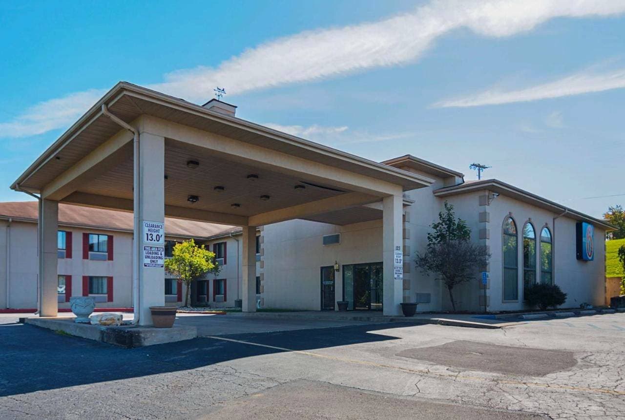 Motel 6-Hannibal, MO 1
