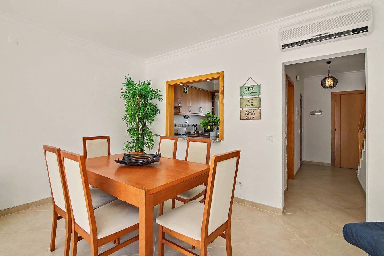 Foto 6 von 25: Ferienhaus „Lemon Tree House“ mit privater Terrasse, WLAN und Klimaanlage