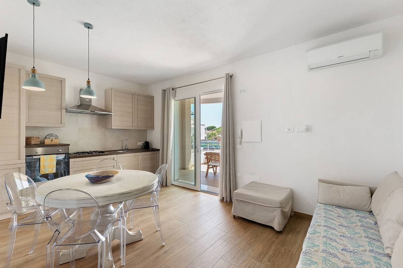 Foto 3 von 22: Apartment 'Seaview' mit Meerblick, WLAN und Klimaanlage