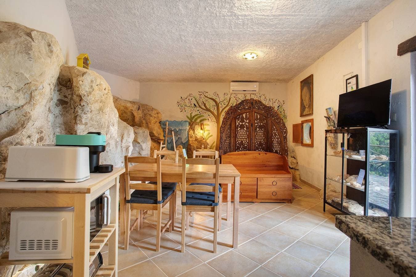 Foto 5 von 28: Landhaus 'Quinta Do Castelo - Casa De Pedra' mit privater Terrasse, WLAN und Klimaanlage