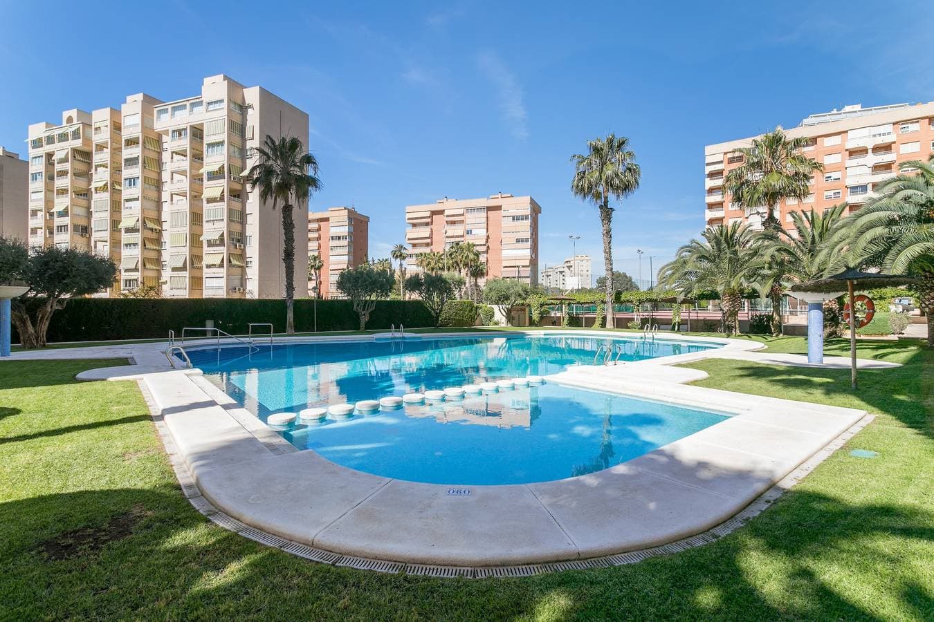 Foto 2 von 25: Apartment 'Urbanización Bulevar Playa' mit Gemeinschaftspool, WLAN und Klimaanlage