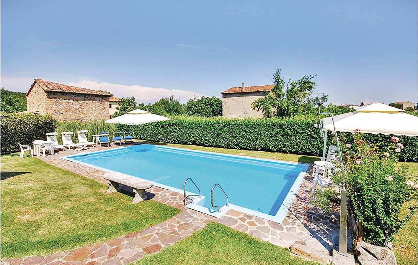 Foto 6 von 33: Poolside Retreat mit Parkplatz und Küche - Nähe Fluss und Restaurant