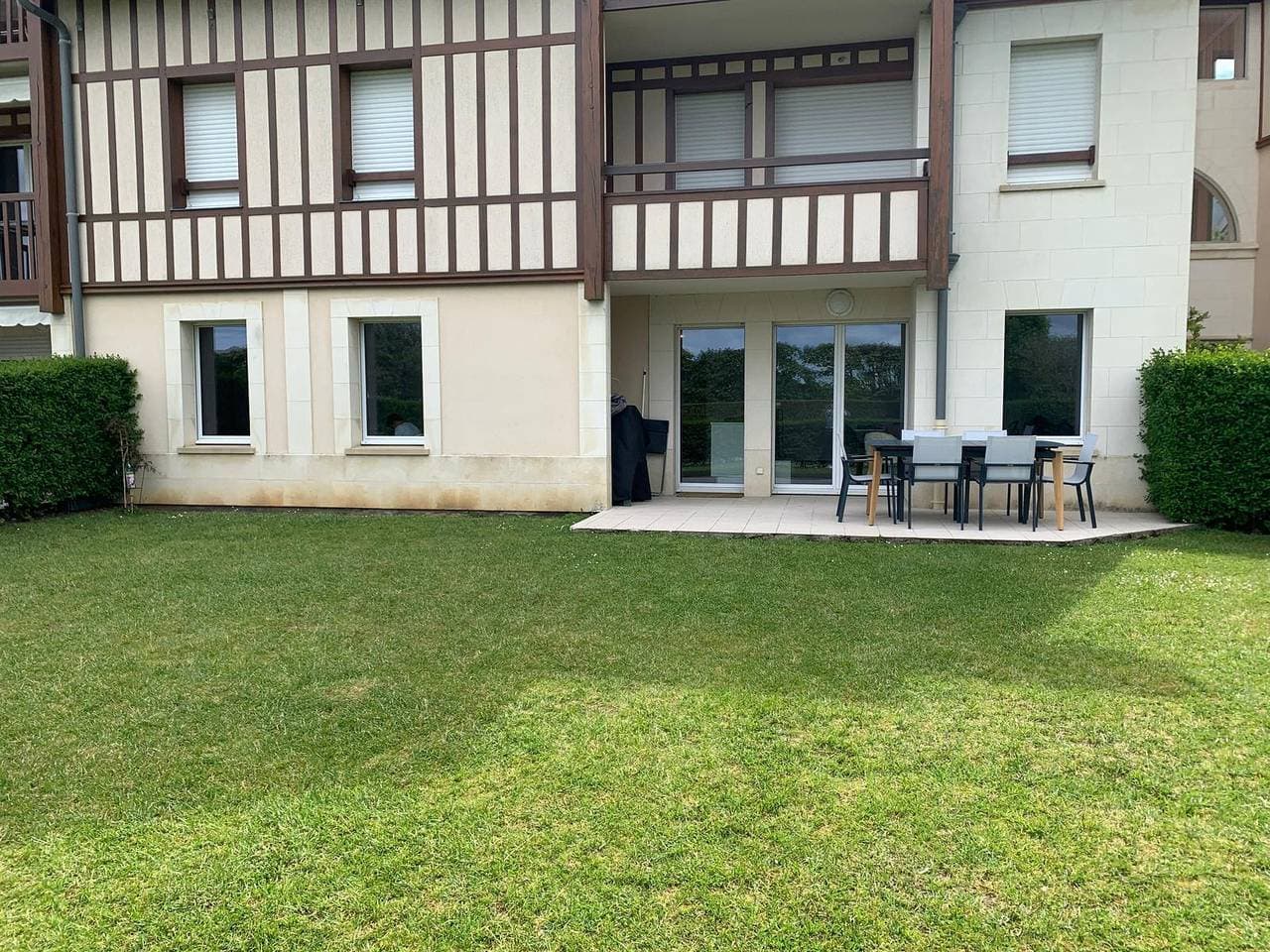 Foto 11 von 14: Flat & Private Garden - Clairefontaine/Deauville