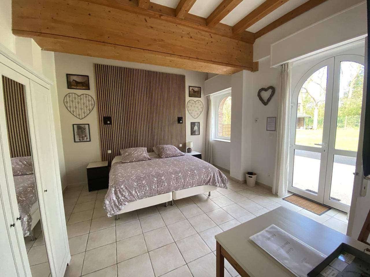 Foto 13 von 14: Double Room with Private Bathroom