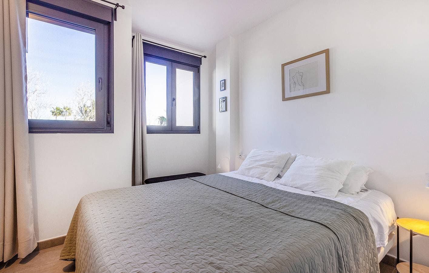 Foto 6 von 21: Luxus-Wohnung mit Pool, Terrasse und Internet, in der Nähe von Les Bovetes Strand