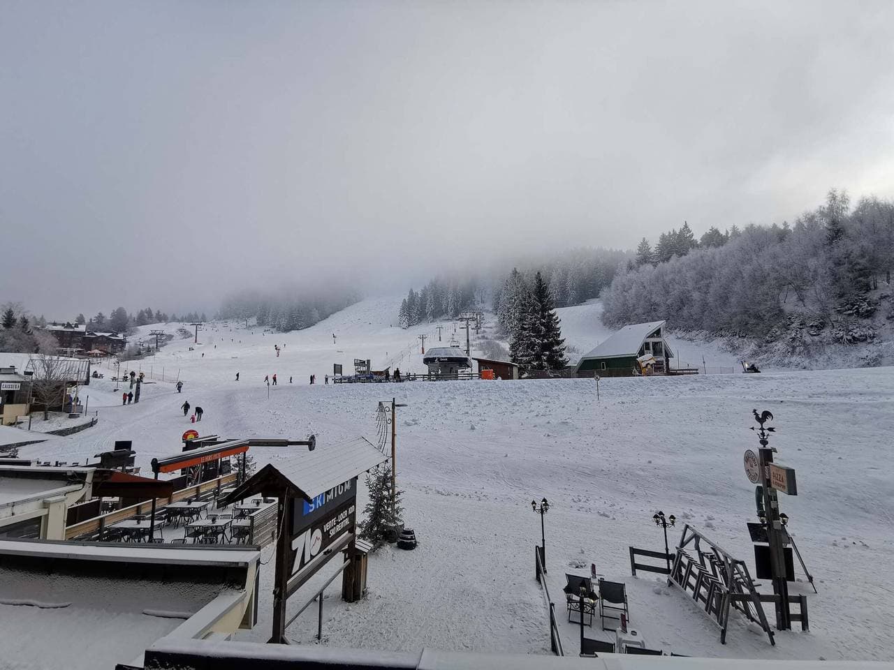 Foto 9 von 15: Gemütliches Studio an der Piste mit Balkon, TV und Skiraum