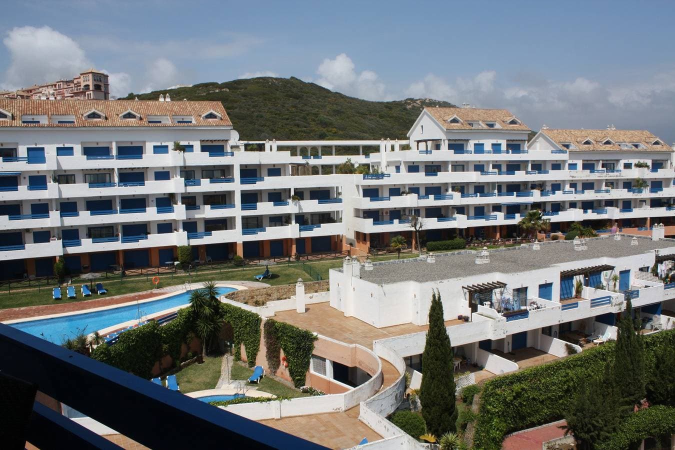 Foto 4 von 27: Duquesa Suites 2099 Sunrise