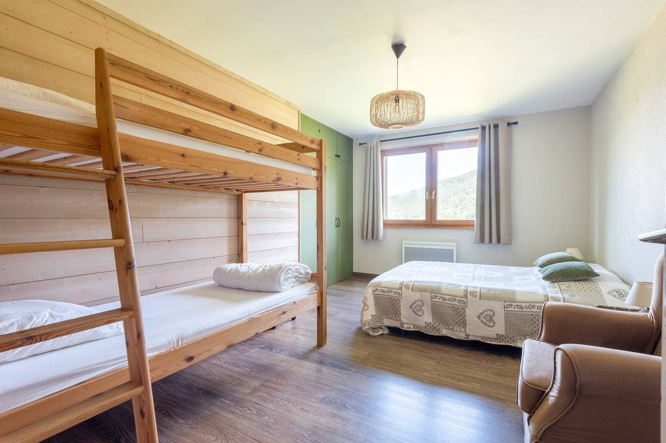 Foto 12 von 15: Ferienwohnung für 8 Personen mit Garten