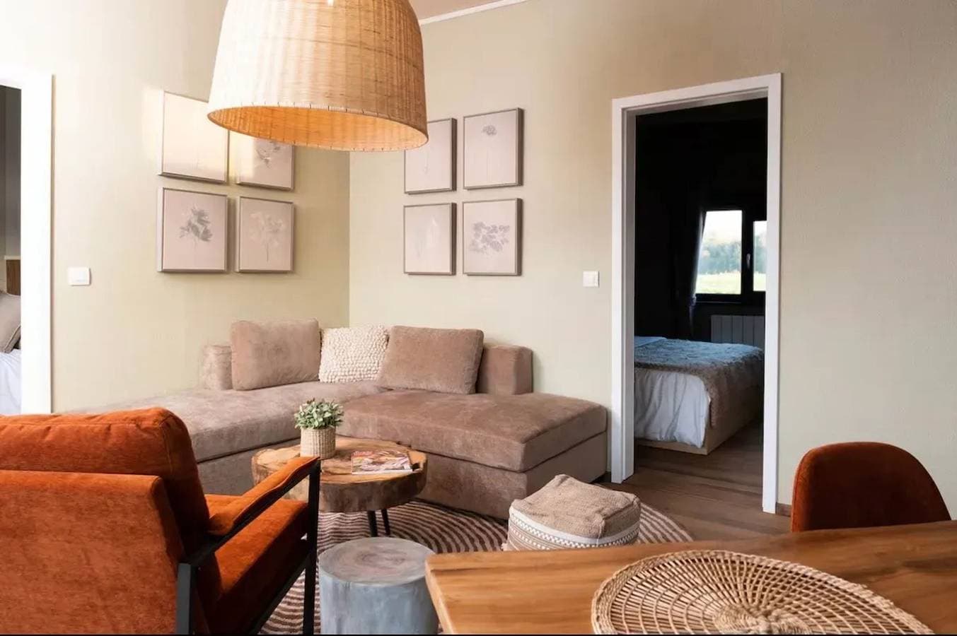 Foto 2 von 15: Chalet-Rückzugsort in Antoing, 95 m², Seeblick