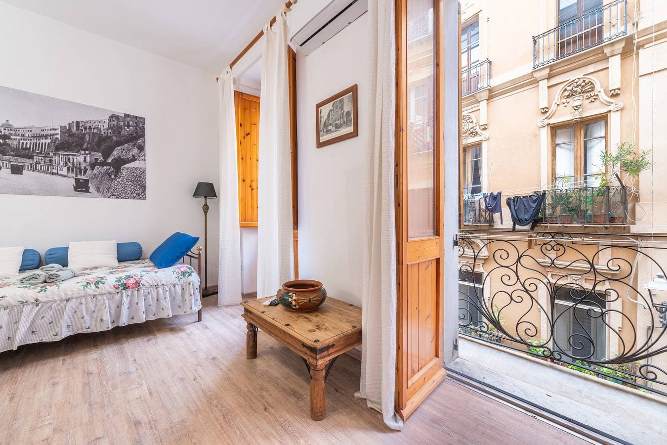 Foto 2 von 22: Einzimmerapartment 'Alla Marina Monolocale Deluxe' mit Balkon, WLAN und Klimaanlage