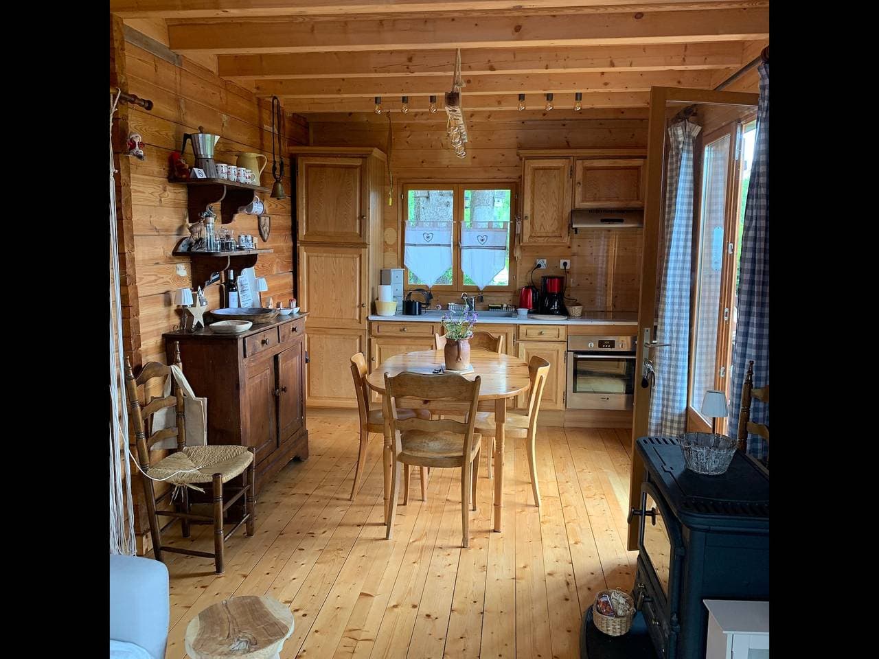 Foto 12 von 31: Ferienhaus für 6 Personen mit Pool