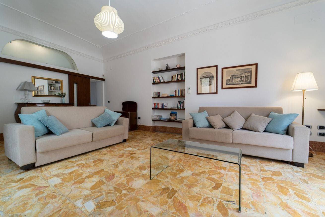 Foto 7 von 28: Ferienwohnung für 2 Personen mit Balkon/Terrasse