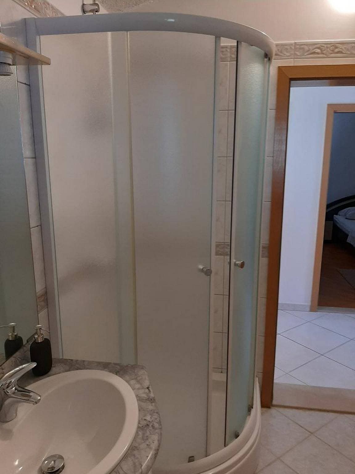 Foto 9 von 21: Ferienwohnung für 4 Personen mit Meerblick