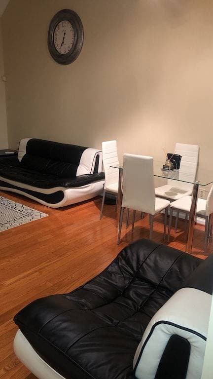 Foto 9 von 35: Cozy Condo with garage, laundryClose proximity to Ur, Rit and Strong