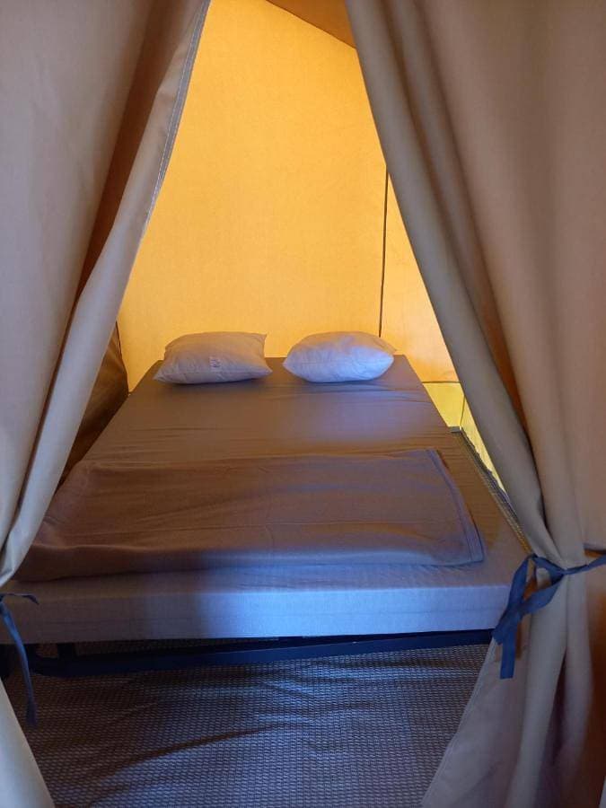 Foto 2 von 10: Tent