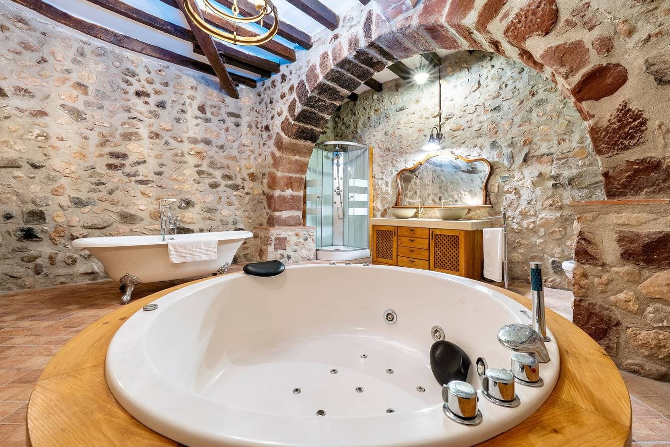 Casa Encanto con Jacuzzi 1