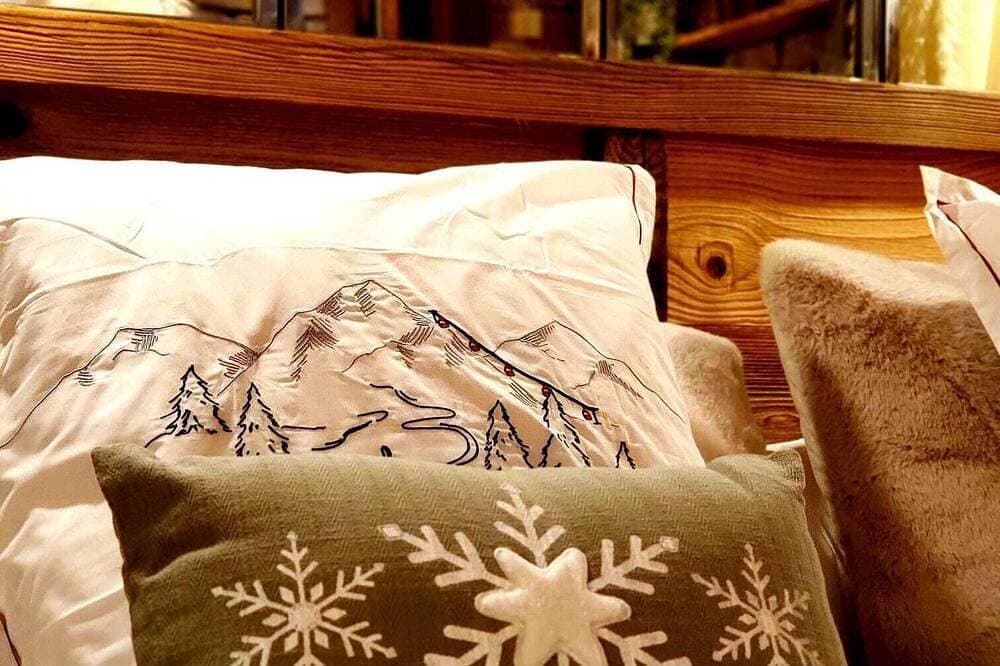 Foto 6 von 30: Suite Balnéo Les Boutons D'Or ***** Font-Romeu