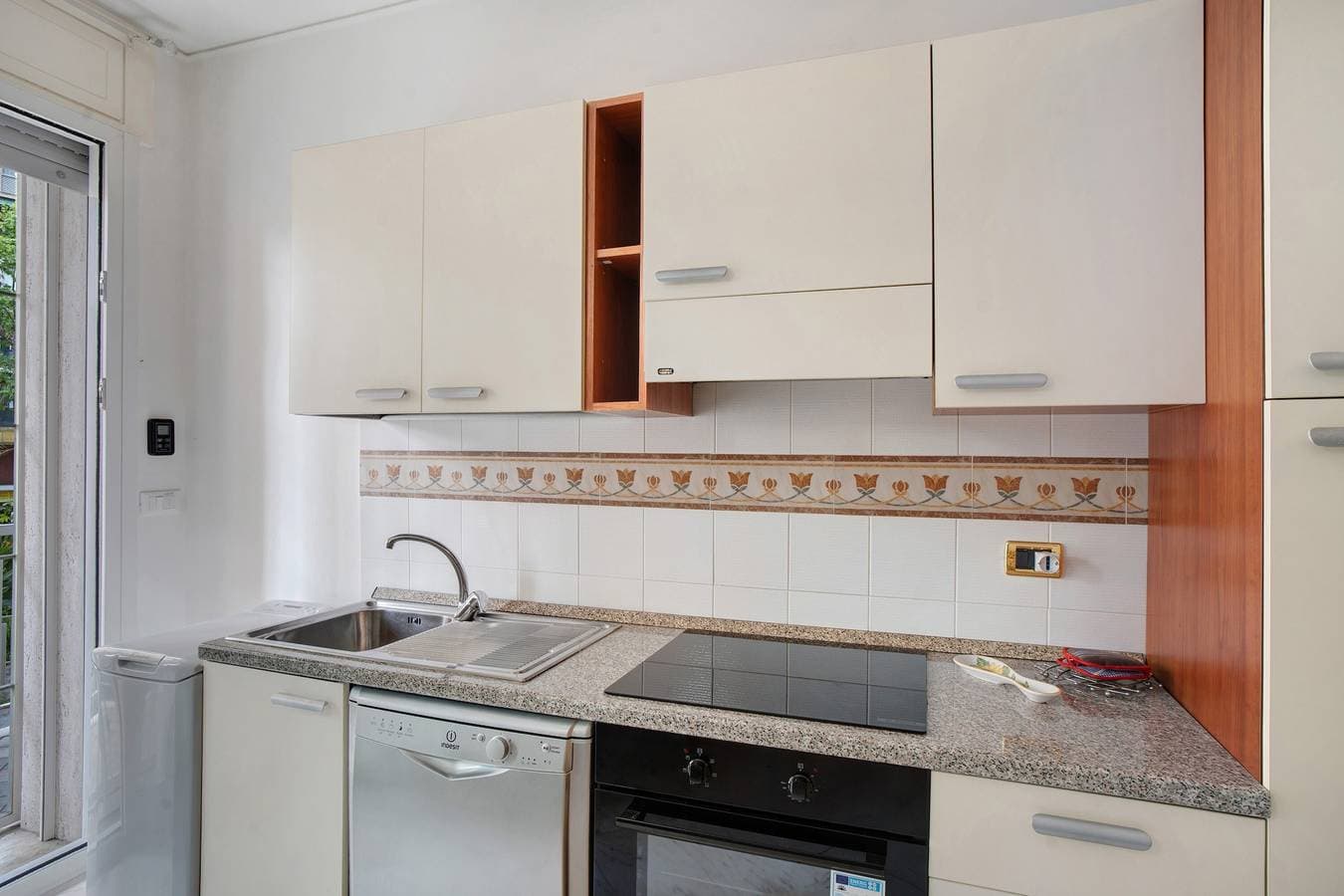 Foto 10 von 20: Ferienwohnung 'Riviera' mit Balkon, Wi-Fi und Klimaanlage
