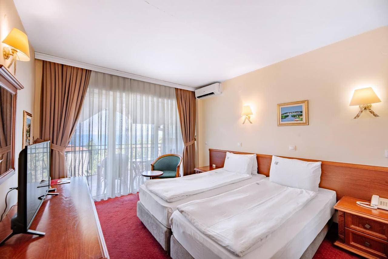 Foto 6 von 14: Double Room with Lake View