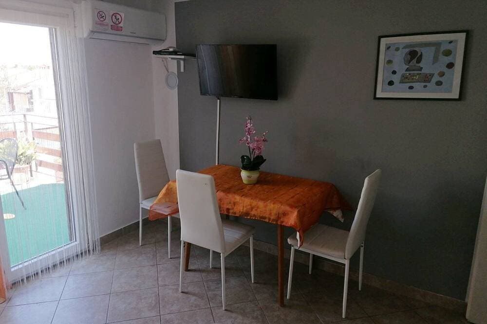 Foto 8 von 15: 1-Zimmer-Ferienwohnung mit Terrasse Dajla, Novigrad
