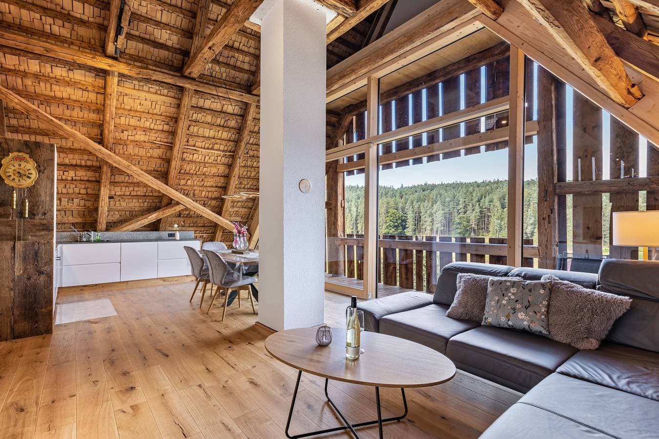 Foto 2 von 29: Ferienwohnung 'Hiesle' mit Privatterrasse, Sauna, Balkon und Wi-Fi