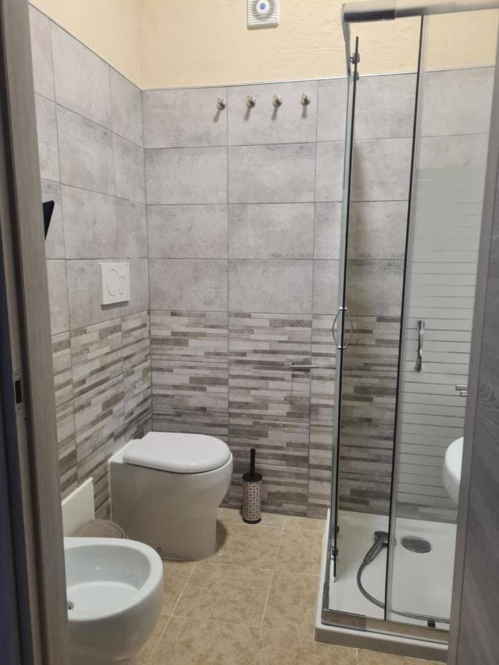 Foto 6 von 24: Double Room with Private Bathroom