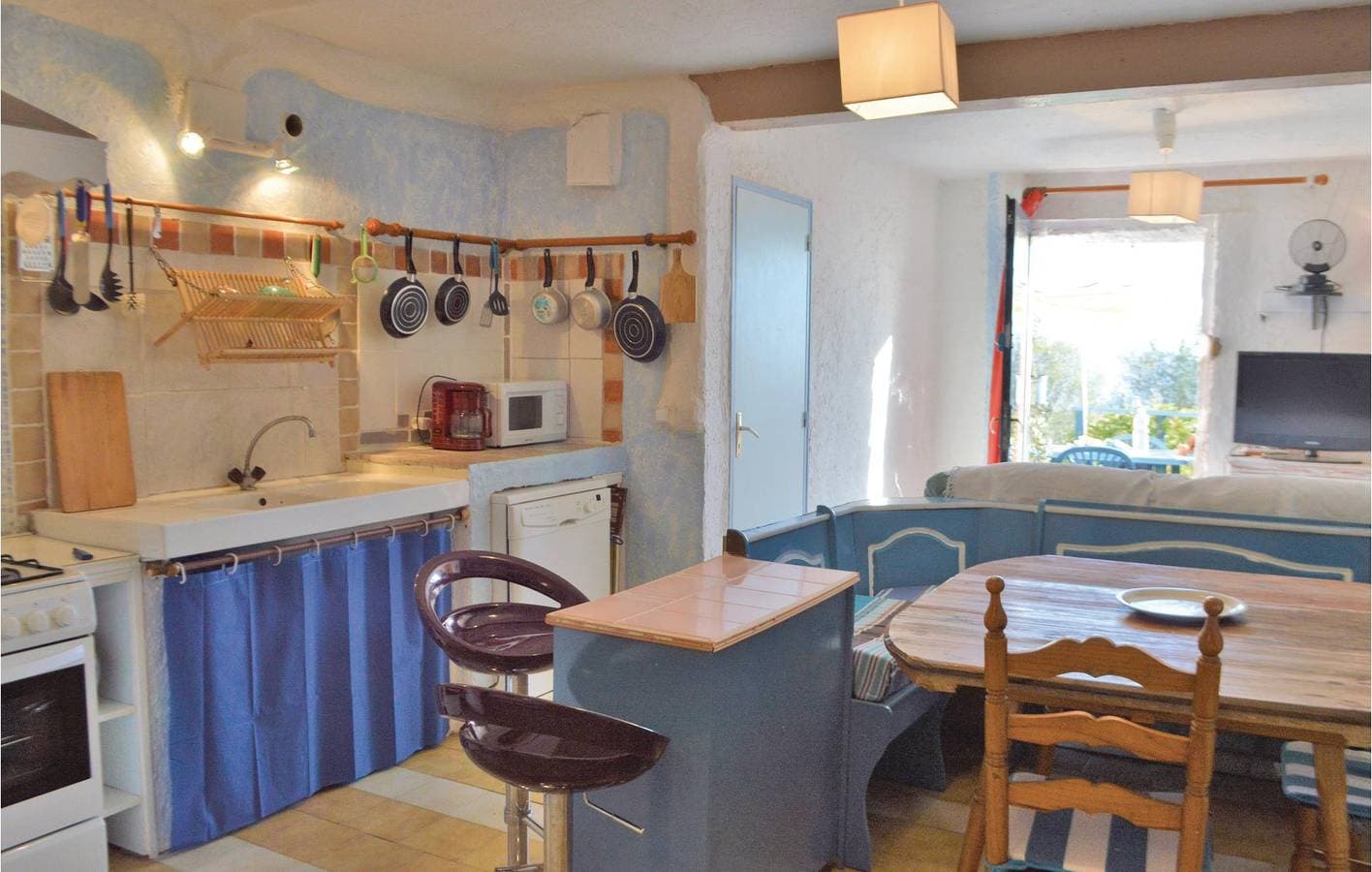 Foto 5 von 17: Gemütliches Apartment mit Terrasse, WiFi und Parkplatz