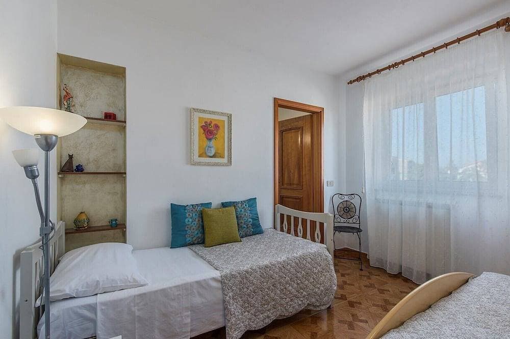 Foto 5 von 30: Apartment Orzan mit Balkon und Meerblick III