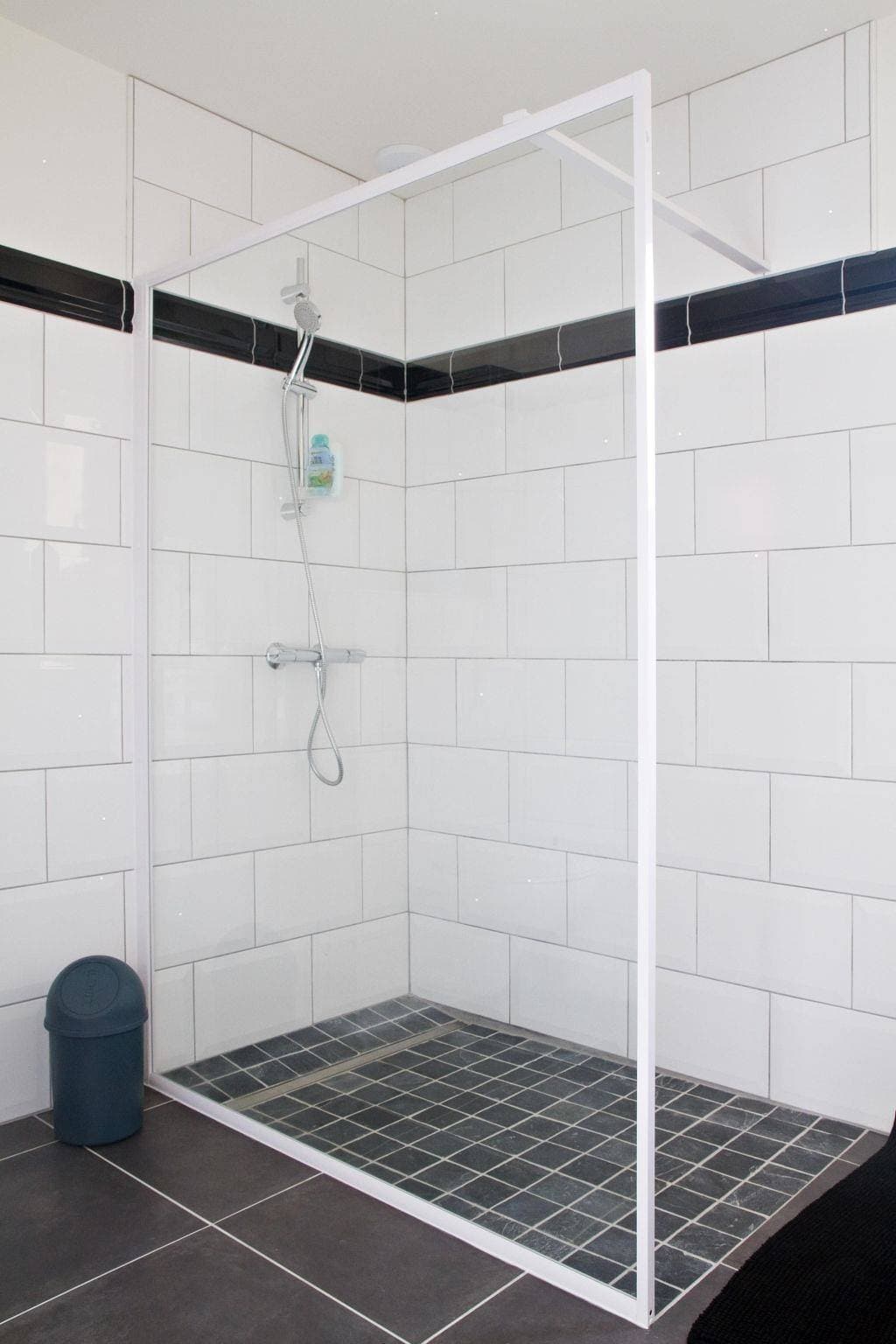 Foto 12 von 26: "Le Rayon Vert" mit Jacuzzi