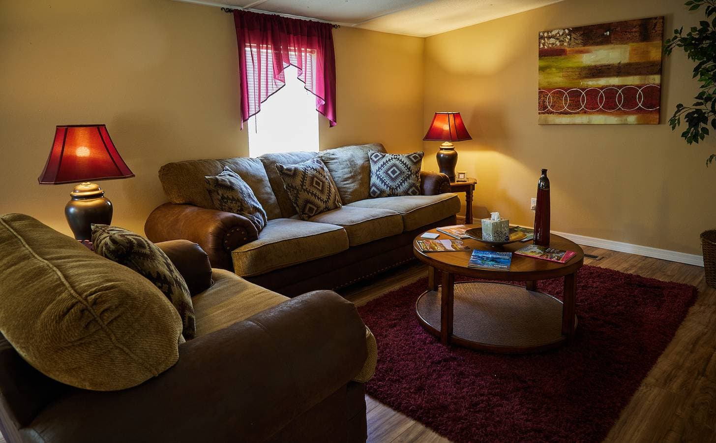 Foto 4 von 20: Pleasant Days Lodging Tropische Master Suite