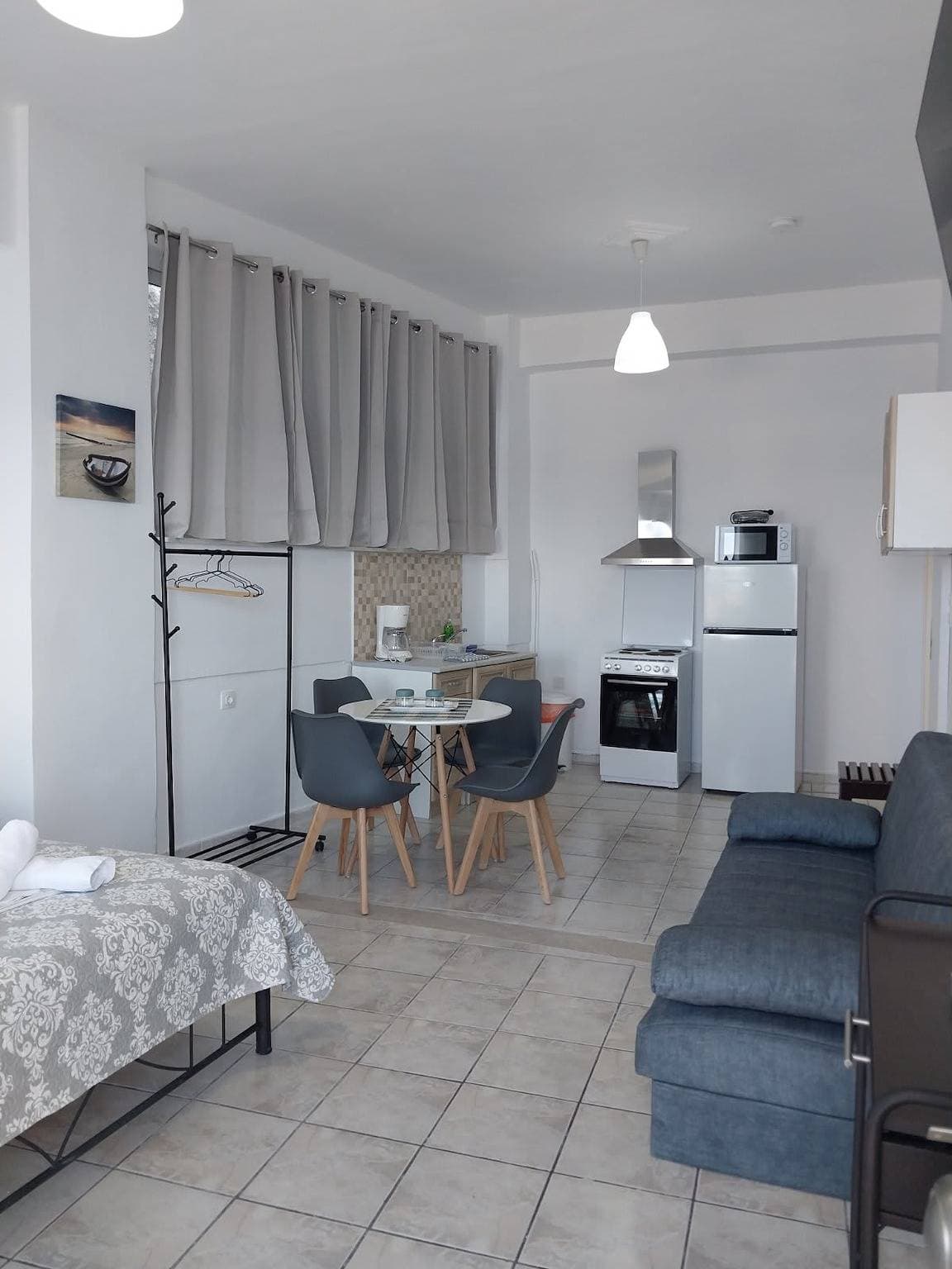 Foto 4 von 14: Angira 2 Seaview Escape - Koroni Comfy Getaway