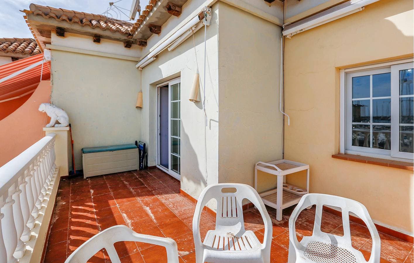 Foto 5 von 16: Gemütliches Strandapartment mit Terrasse & AC