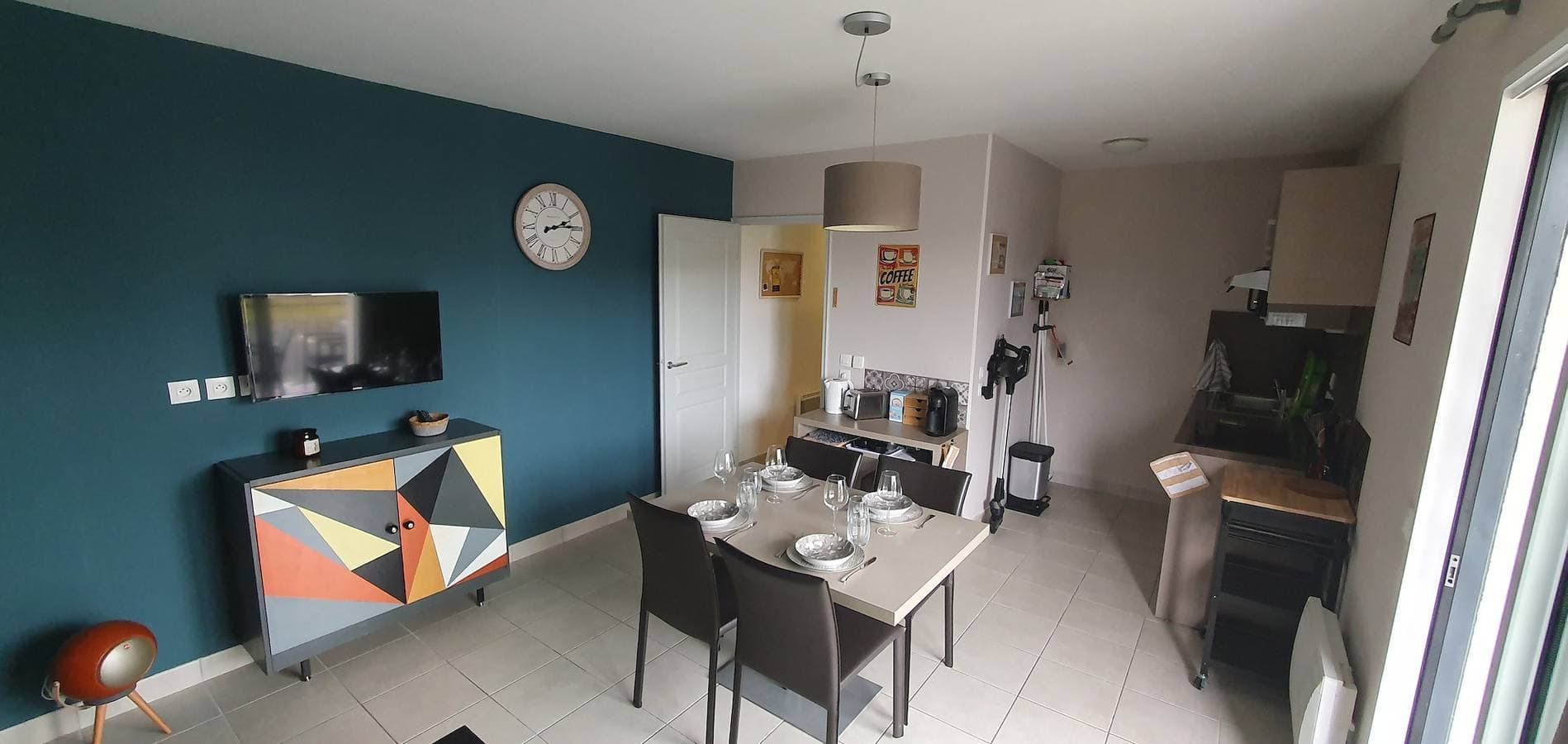 Foto 10 von 17: Ferienwohnung für 4 Personen mit Balkon