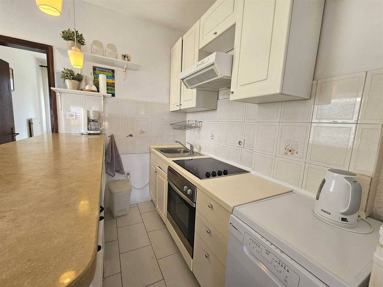 Foto 3 von 12: Ferienwohnung Buza mit Balkon