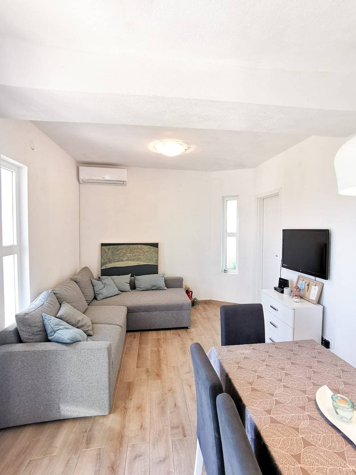 Foto 5 von 20: 2-Zimmer-Ferienwohnung mit Terrasse und Meerblick Mimice, Omis -b