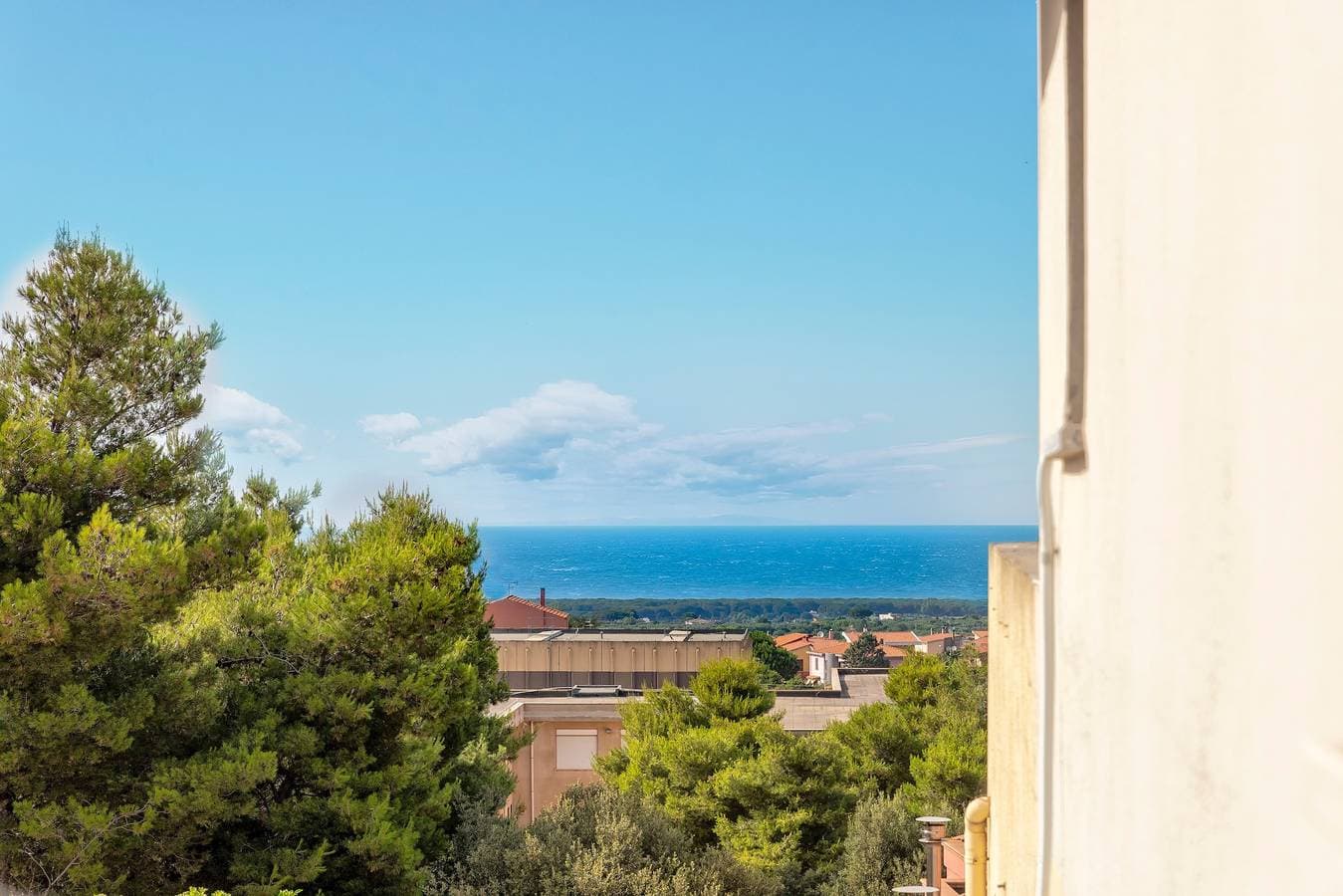 Foto 2 von 20: Ferienwohnung 'Isola Di Giava' mit privater Terrasse, WLAN und Klimaanlage