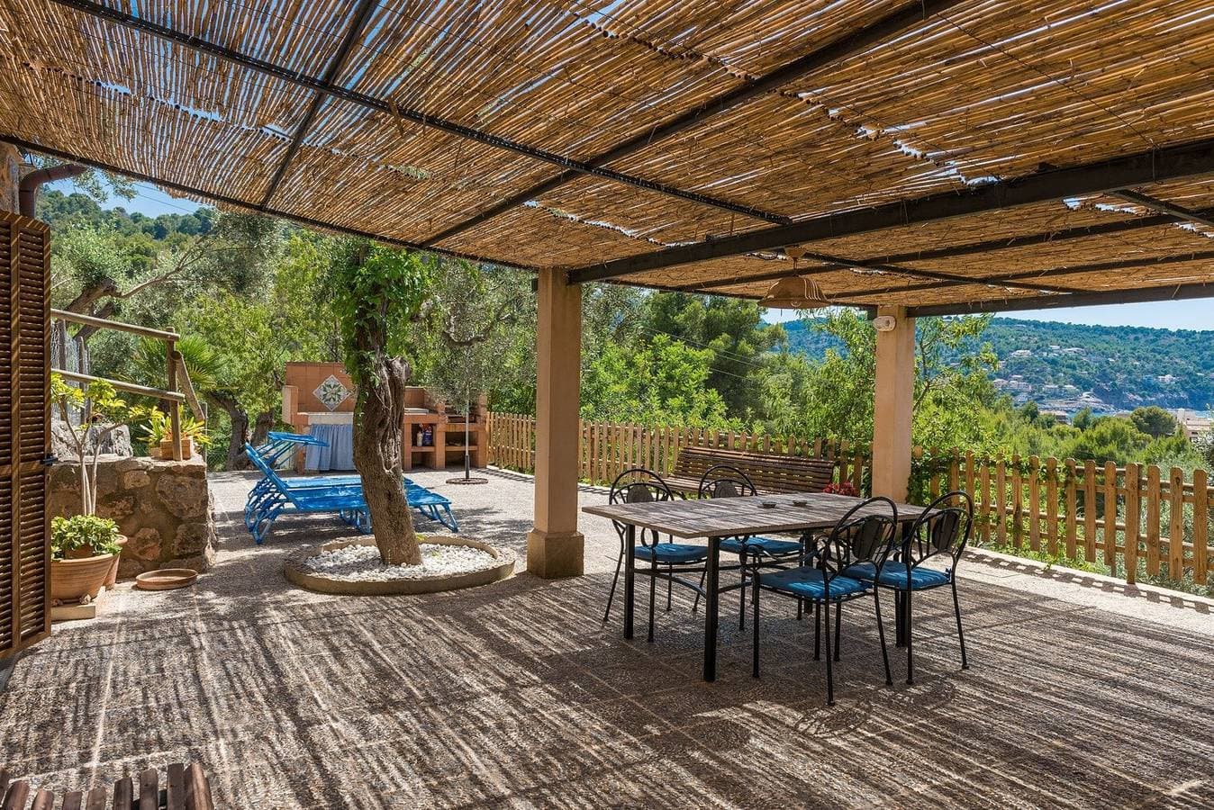 Foto 6 von 18: Casa „Can Tamany“ mit Bergblick, Gemeinschaftspool, Garten und WLAN