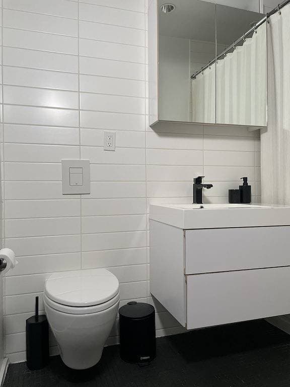 Foto 5 von 12: Bright 1Br, Rogers Arena, Bc Place, Free Parking, Chinatown