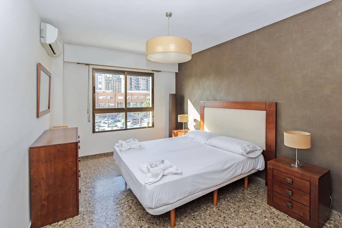 Foto 3 von 27: Ferienwohnung für 4 Personen mit Terrasse