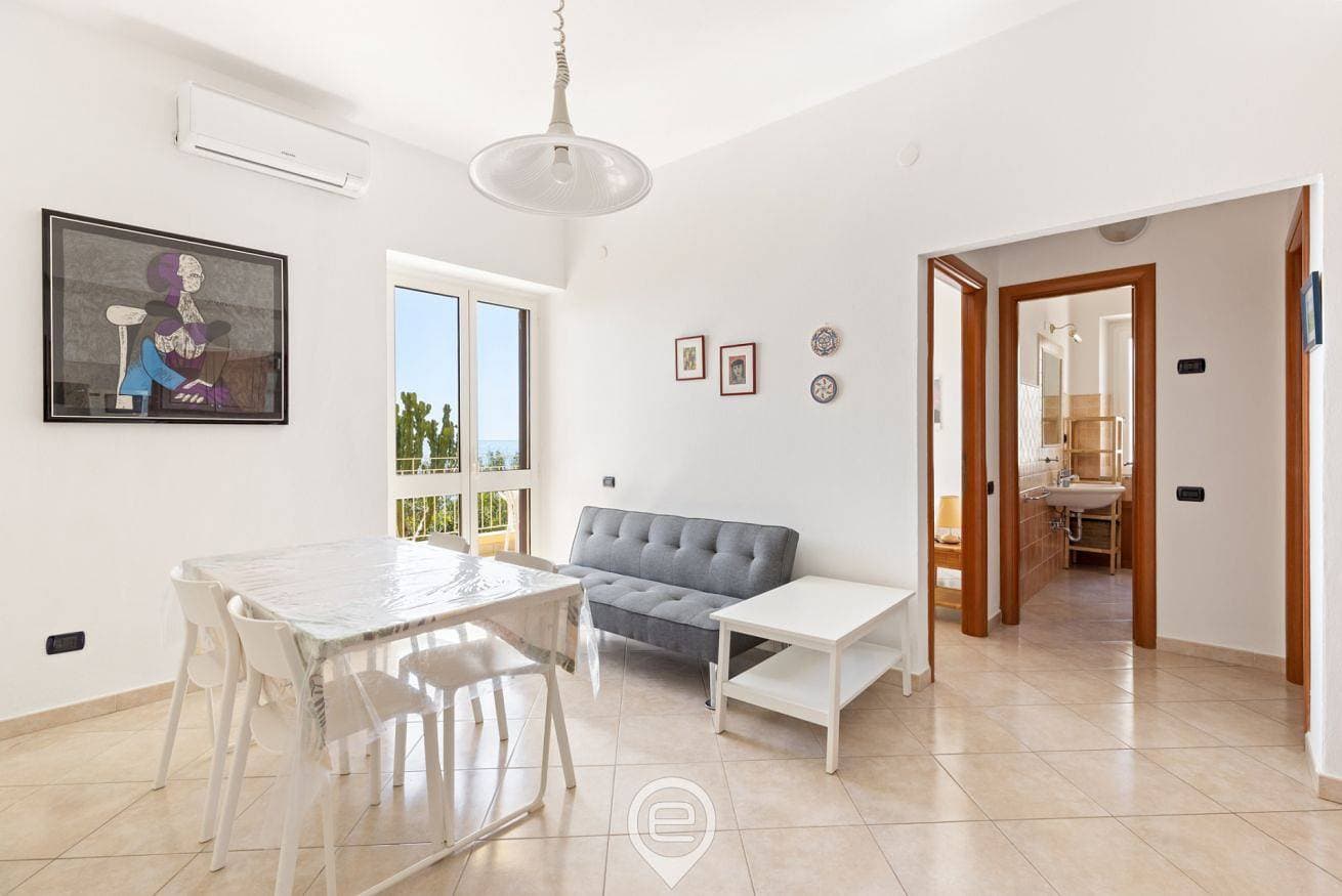 Foto 6 von 38: Ferienwohnung für 3 Personen mit Balkon/Terrasse