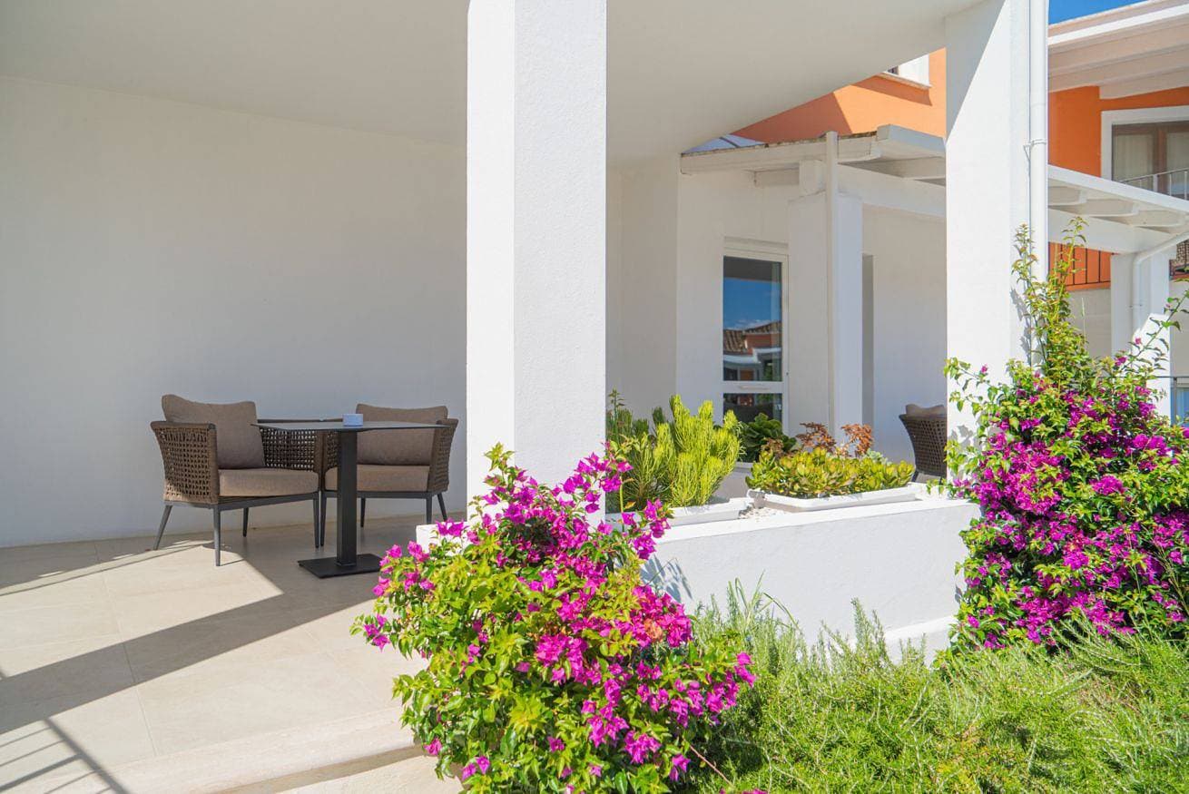 Hotel Galanias Deluxe 2 beds 1