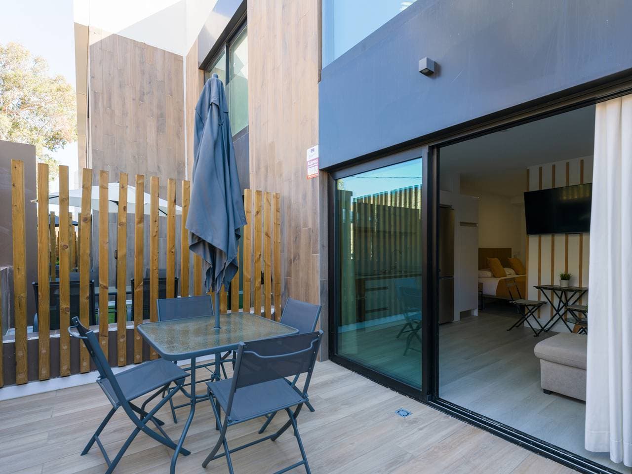 Romantische Auszeit in Mogán mit WiFi und Terrasse 1