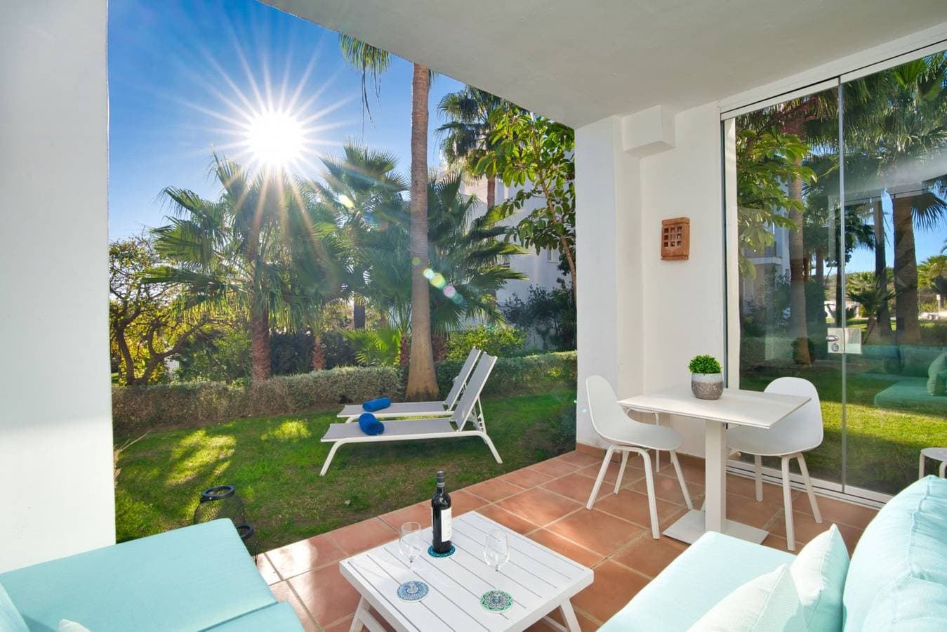 Foto 4 von 42: Stylish 2-Bed Apartment | Alcazaba Lagoon