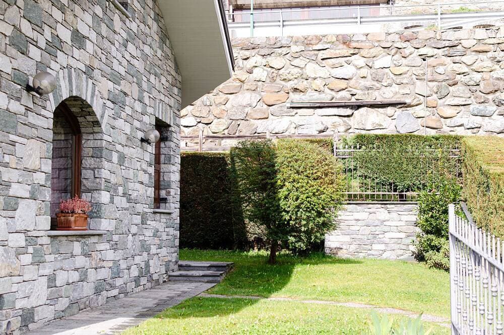 Foto 13 von 30: Sarre Skyline Apartment - Relaxation in Aosta Valley