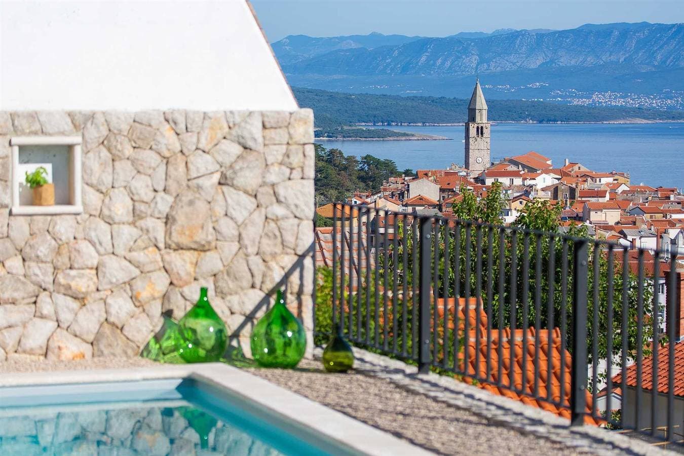 Foto 4 von 47: Villa Kucha 26b mit Pool und Meerblick