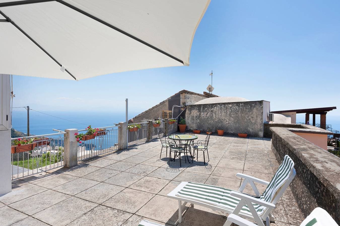 Foto 3 von 20: Ferienhaus 'La Casa Di Annarella' mit Meerblick, WLAN & Klimaanlage
