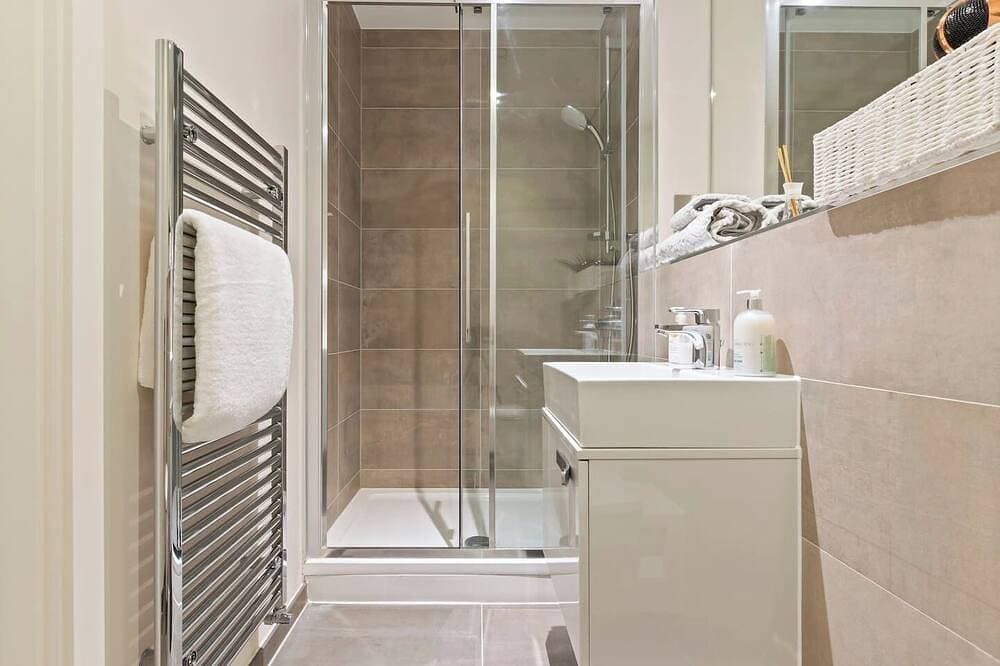 Foto 13 von 27: Heathrow Apartment Sleeps 4