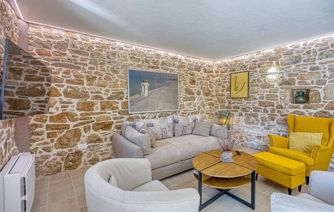 Foto 4 von 35: Gemütliche 200 m² große Wohnung mit Pool, Parkplatz und WLAN in der Nähe des Selina City Center