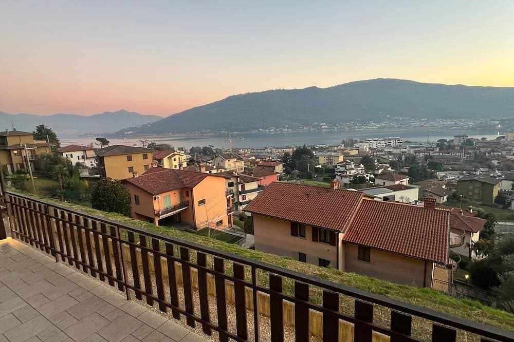 Foto 6 von 8: La Dimora del Lago d'Iseo - Apartment with stunning lake view terrace